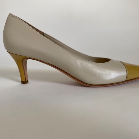 Ferragamo Women's Shoes (Pumps) - Picture 2 of 6
